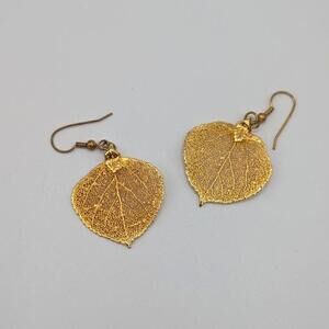 Delicate Vintage Gold Leaf-Shaped Dangle Earrings